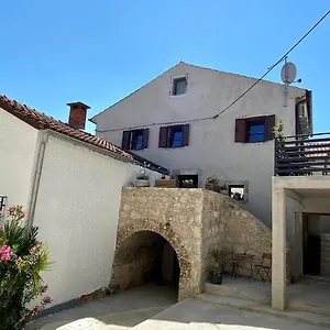 Relax Ferienhaus Funtana